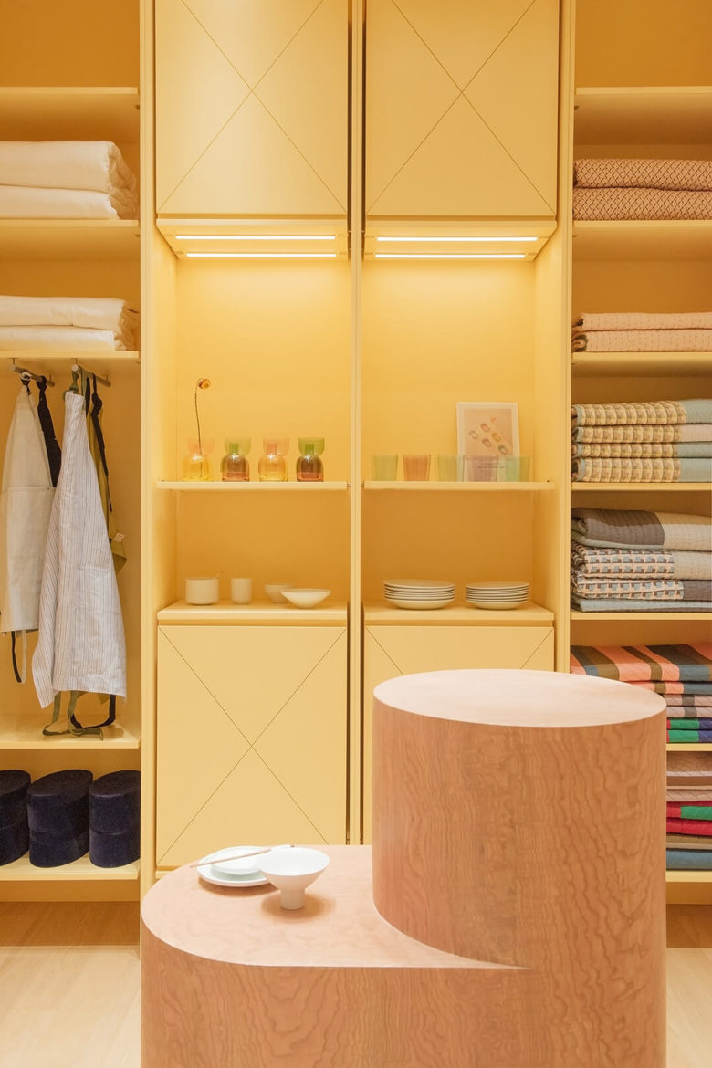 NBYHOME紡織品和日常用品商店商業(yè)空間設(shè)計(jì)，愜意開放的空間設(shè)計(jì)