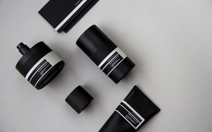 君悅檀香護膚品包裝設(shè)計“黑色經(jīng)典”風格 君悅檀香護膚品包裝設(shè)計“黑色經(jīng)典”風格