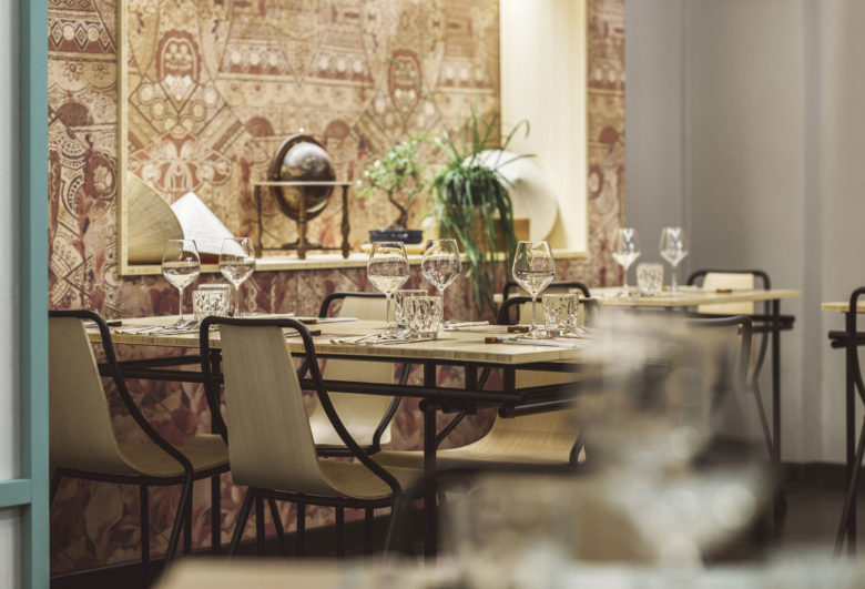 Dhabbu亞洲美食餐廳餐飲空間設(shè)計(jì)，突出亞洲元素