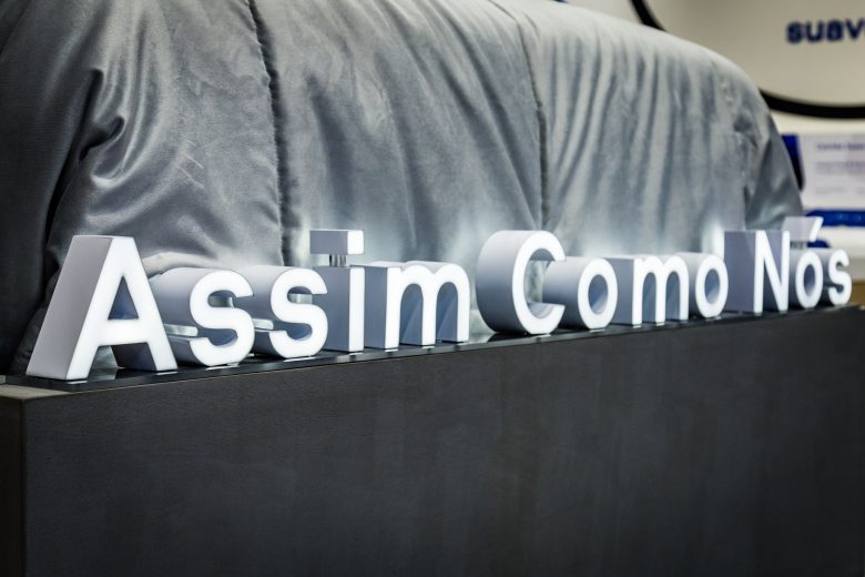 Sleep 8 床墊睡眠店鋪”藍色科技風格“室內零售空間創(chuàng)新設計 Sleep 8 床墊睡眠店鋪”藍色科技風格“室內零售空間創(chuàng)新設計