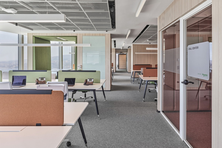 施耐德電氣辦公室室內(nèi)空間設(shè)計,良好的開放辦公環(huán)境與隔音設(shè)計 施耐德電氣辦公室室內(nèi)空間設(shè)計,良好的開放辦公環(huán)境與隔音設(shè)計