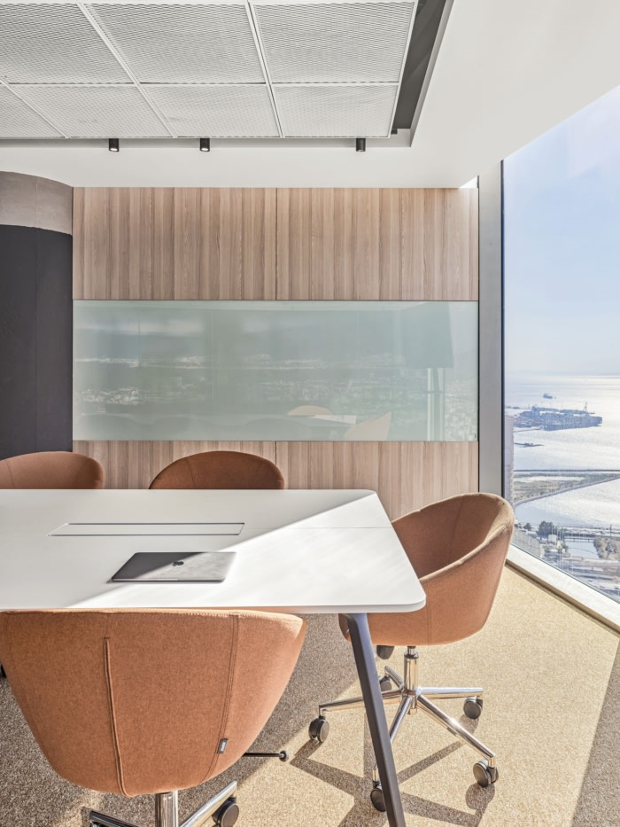 施耐德電氣辦公室室內(nèi)空間設(shè)計,良好的開放辦公環(huán)境與隔音設(shè)計 施耐德電氣辦公室室內(nèi)空間設(shè)計,良好的開放辦公環(huán)境與隔音設(shè)計