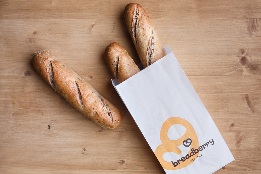 Breadberry連鎖面包店店品牌命名與心形logo設(shè)計(jì)