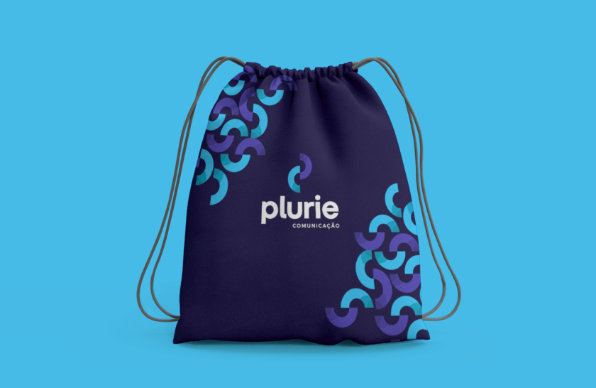 Plurie 品牌vi形象設(shè)計(jì)，兩個(gè)半圓相交