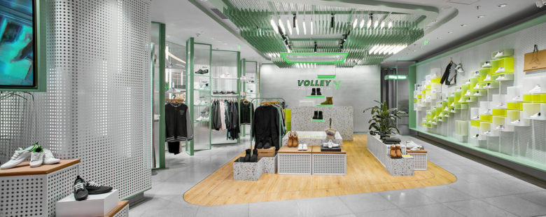 volley 休閑運(yùn)動(dòng)鞋專賣店店鋪空間設(shè)計(jì)，活力綠色+通透玻璃貨架設(shè)計(jì)