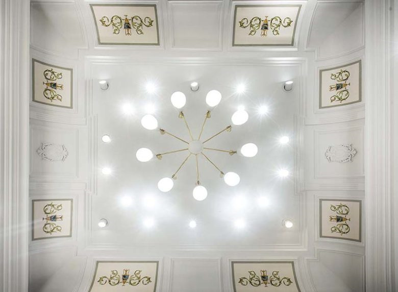 The Good Suit Co 男士服飾店鋪空間設(shè)計(jì),奢華與溫馨的新藍(lán)色古典主義