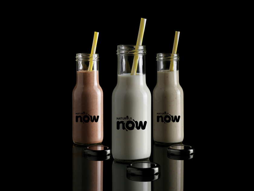 Naturals Now 黑白風(fēng)格冰淇淋包裝設(shè)計(jì),像奶油流動的白色大寫字母now Naturals Now 黑白風(fēng)格冰淇淋包裝設(shè)計(jì),像奶油流動的白色大寫字母now