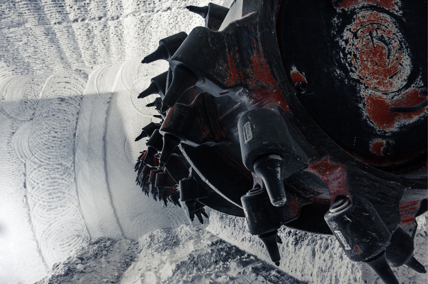 KGHM Salt巖鹽品牌視覺形象logo設(shè)計vi設(shè)計，幾何立體色塊風(fēng)格