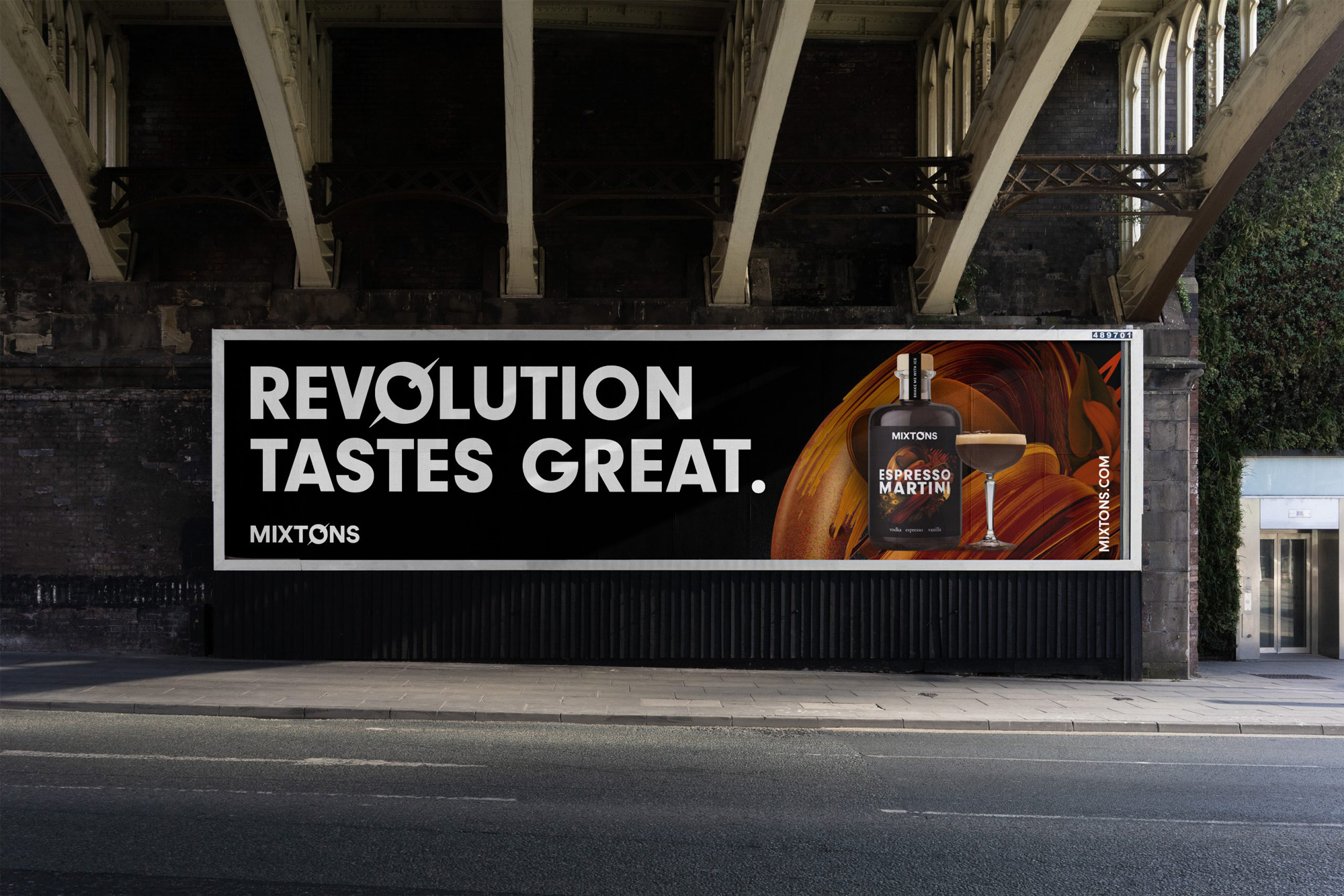 Mixton 雞尾酒包裝設計“3D混合元素拼貼插圖風格”-廣告 Mixton 雞尾酒包裝設計“3D混合元素拼貼插圖風格”-廣告