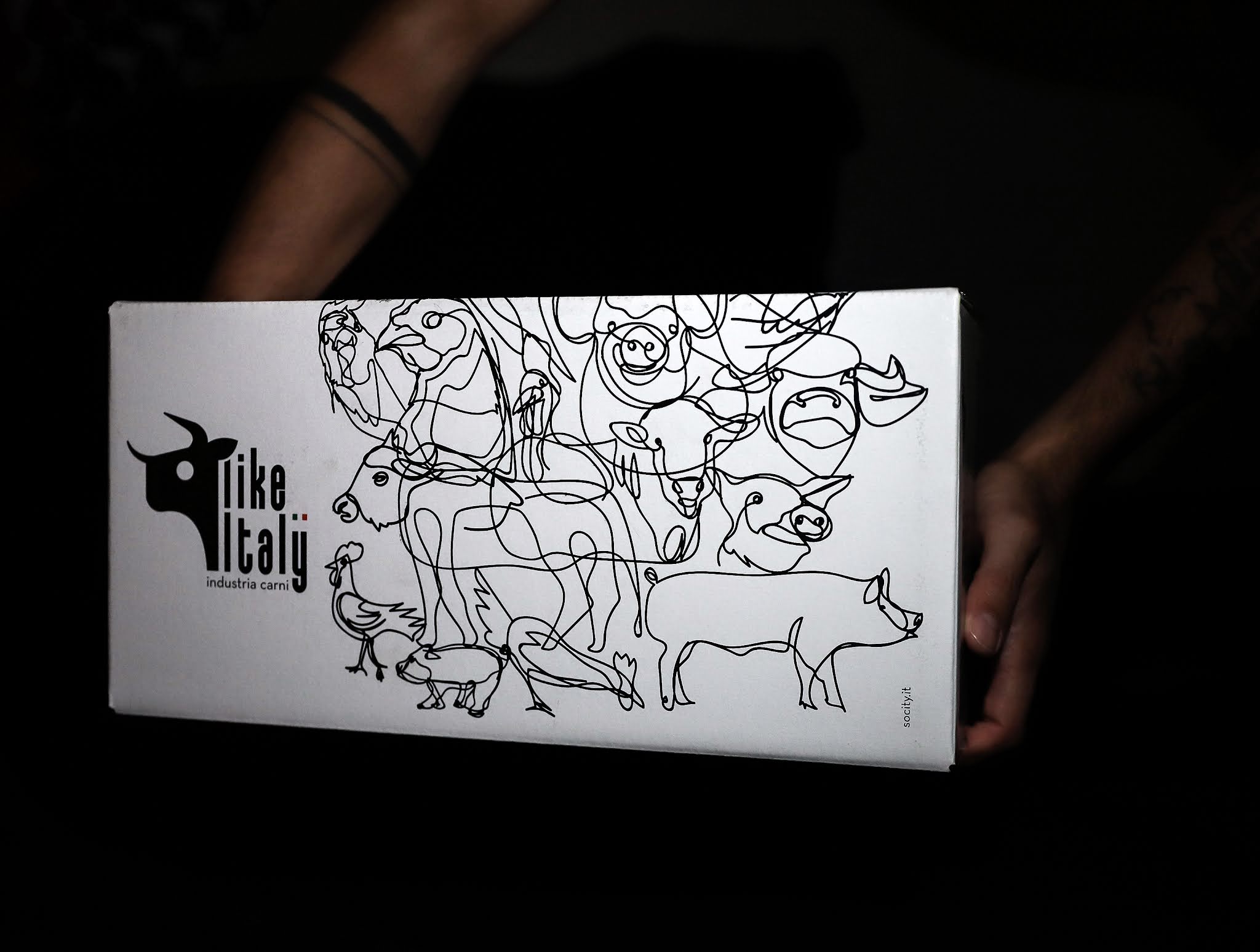 Like Italy冷鮮肉類包裝設(shè)計“黑白線條動物”元素 Like Italy冷鮮肉類包裝設(shè)計“黑白線條動物”元素