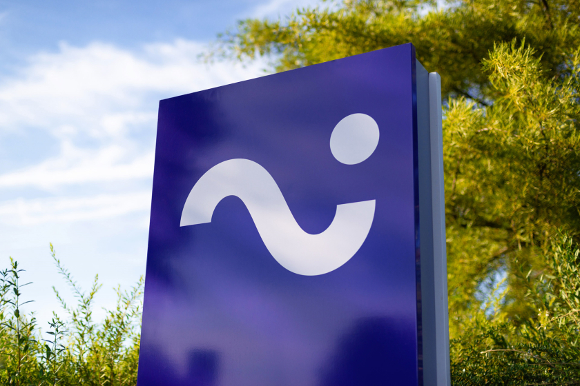 Sambrinvest 金融集團(tuán)公司logo設(shè)計(jì)品牌形象vi設(shè)計(jì)，單色簡(jiǎn)約而又藝術(shù)的風(fēng)格