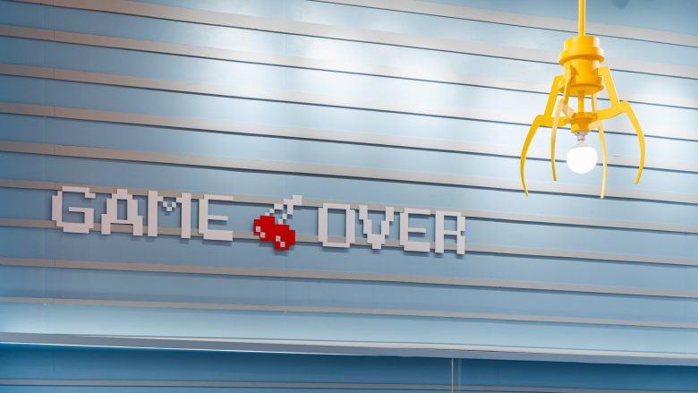 Matchbox時尚潮流服飾商店店鋪空間設(shè)計，90年代街機游戲風(fēng)格