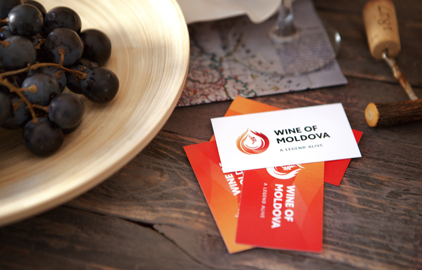 摩爾多瓦釀酒師協(xié)會(huì)logo設(shè)計(jì)“地圖+酒滴+葡萄+白鸛展翅+火”