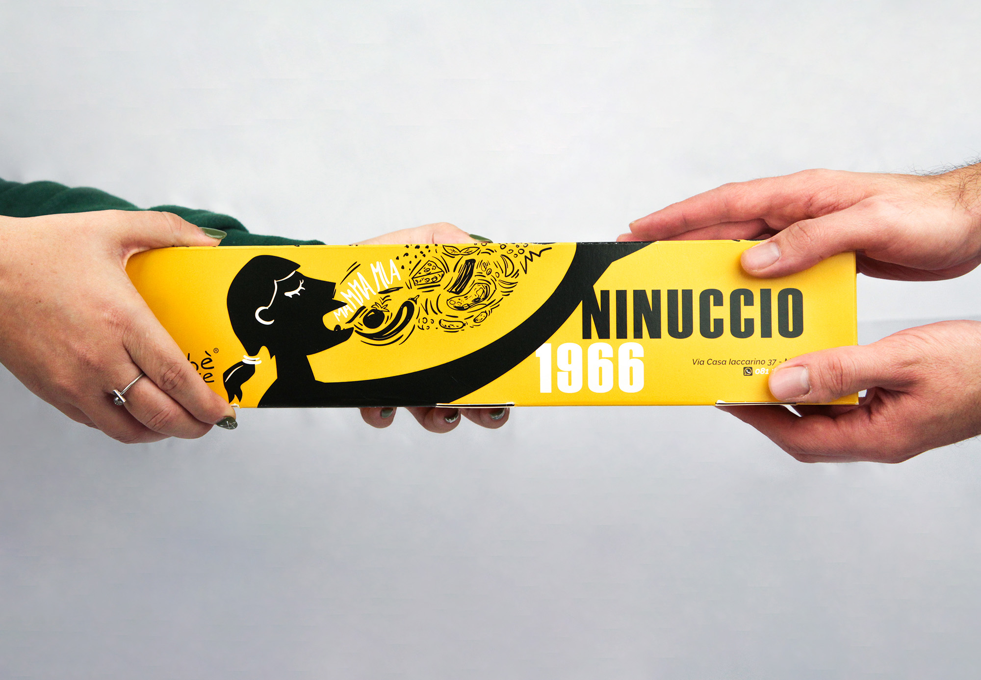 crocchè休閑食品創(chuàng)意包裝設(shè)計，張開的手與嘴巴插畫