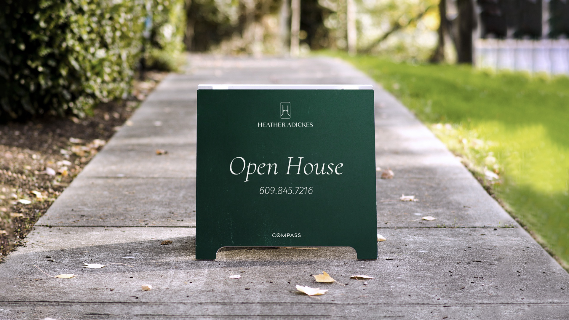 Heather Adickes房地產(chǎn)中介經(jīng)紀人品牌logo設(shè)計形象設(shè)計,字母H+橋梁+房子 Heather Adickes房地產(chǎn)中介經(jīng)紀人品牌logo設(shè)計形象設(shè)計,字母H+橋梁+房子