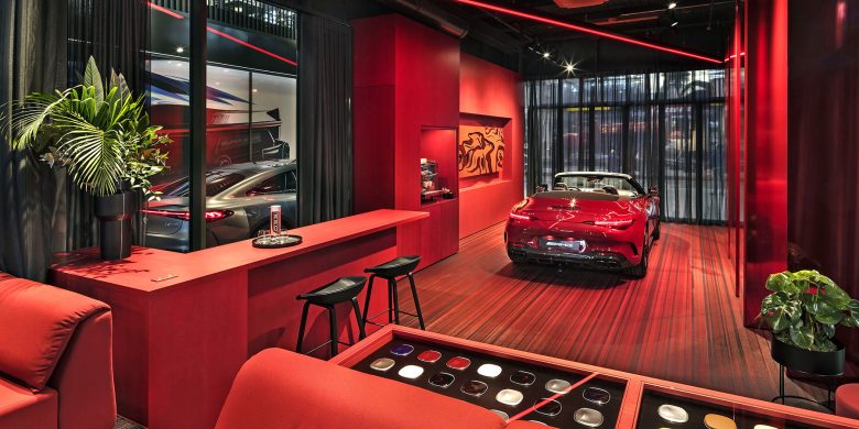 奔馳汽車私人沙龍咨詢店鋪空間設(shè)計(jì)“炫酷紅色”風(fēng)格