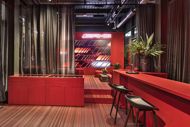 奔馳汽車私人沙龍咨詢店鋪空間設(shè)計(jì)“炫酷紅色”風(fēng)格