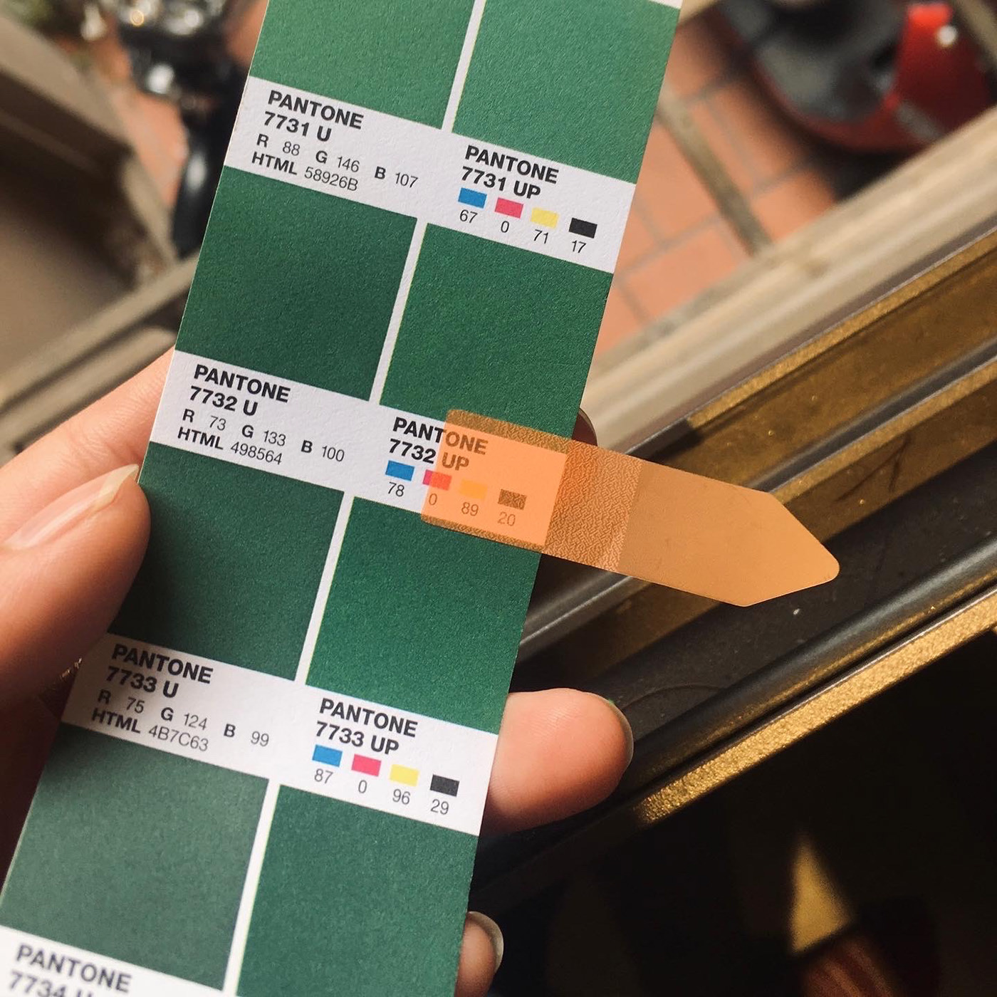 嵐曲越南茶葉包裝設(shè)計，借鑒中國古韻景物繪畫精髓