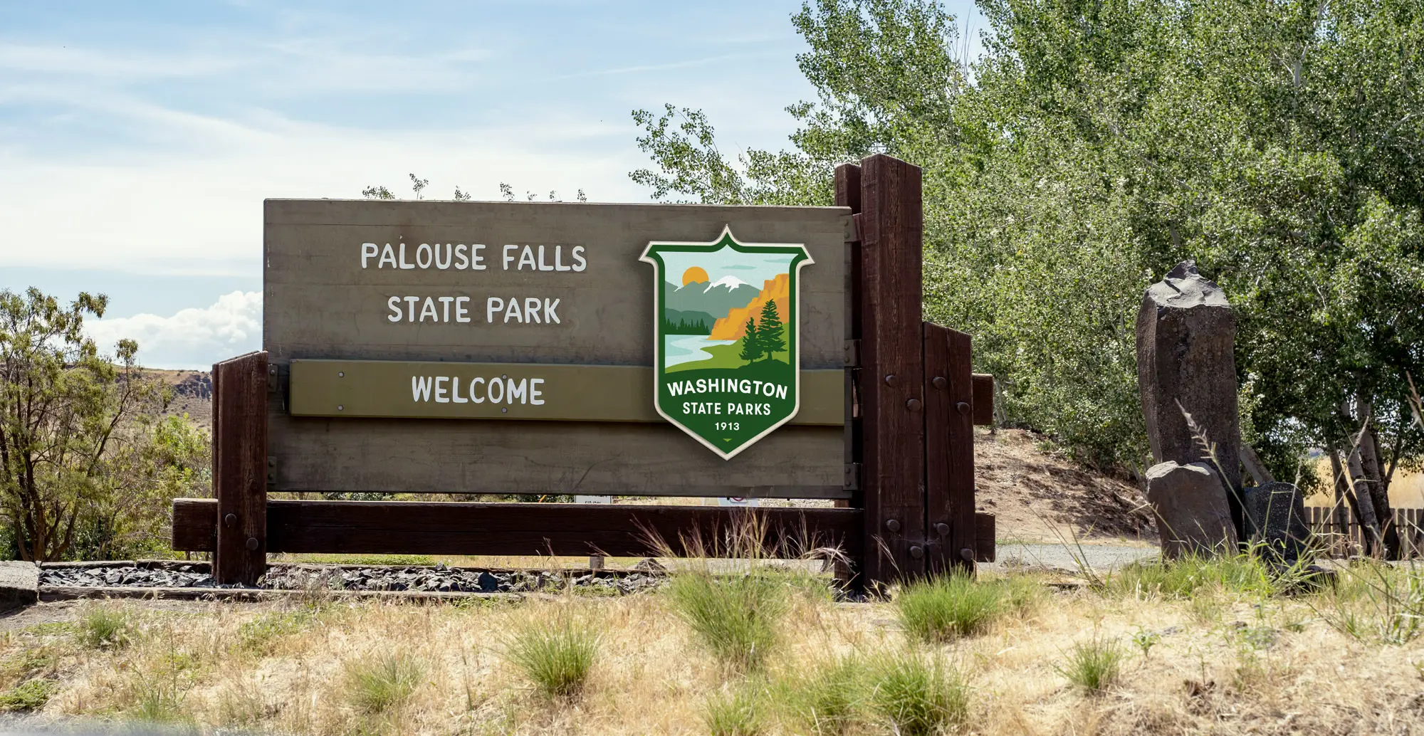 華盛頓州立深林公園logo設(shè)計(jì)，展示主要地形地貌特點(diǎn)