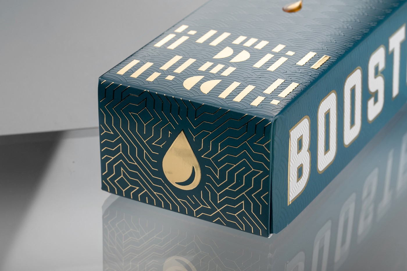 BADALA 精釀啤酒包裝設(shè)計(jì)“波紋金箔浮雕裝飾”風(fēng)格 BADALA 精釀啤酒包裝設(shè)計(jì)“波紋金箔浮雕裝飾”風(fēng)格