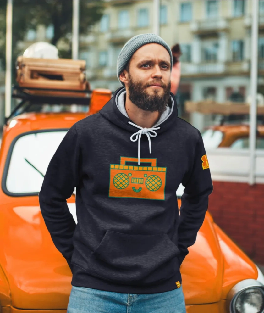 8TRACK香料朗姆酒品牌創(chuàng)建-logo設(shè)計(jì)包裝設(shè)計(jì),結(jié)合音樂文化線條時(shí)尚插畫元素 8TRACK香料朗姆酒品牌創(chuàng)建-logo設(shè)計(jì)包裝設(shè)計(jì),結(jié)合音樂文化線條時(shí)尚插畫元素