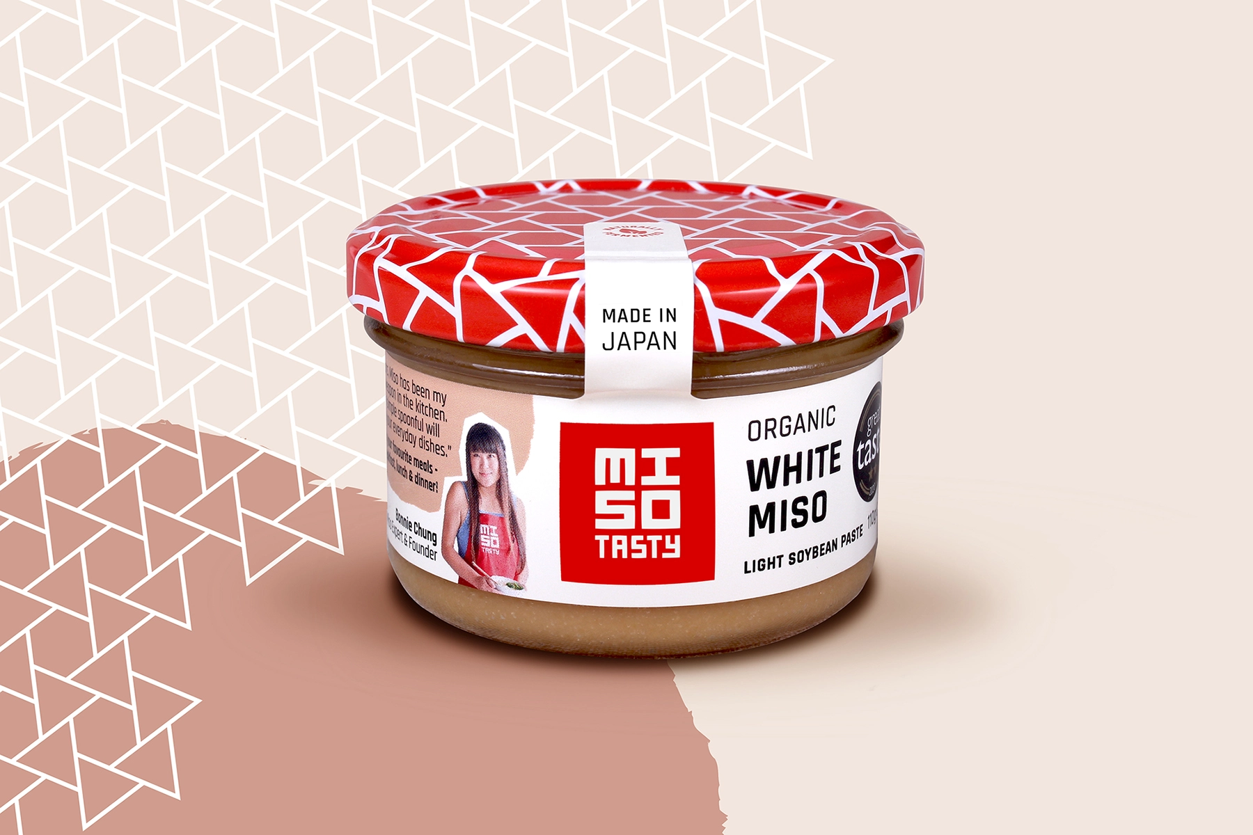 Miso Tasty日式味增調(diào)味品包裝設(shè)計(jì)，突出品牌logo與三角組合圖案識(shí)別元素