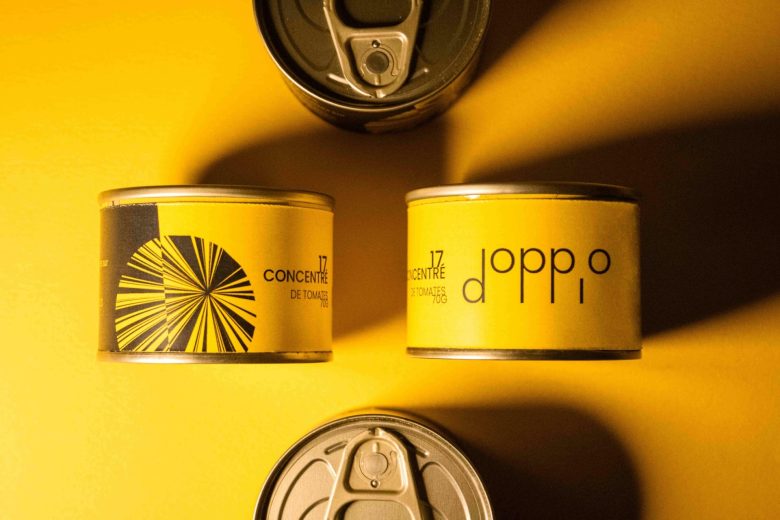 Doppio 食品包裝設計logo設計，黑黃色放射線條組合元素