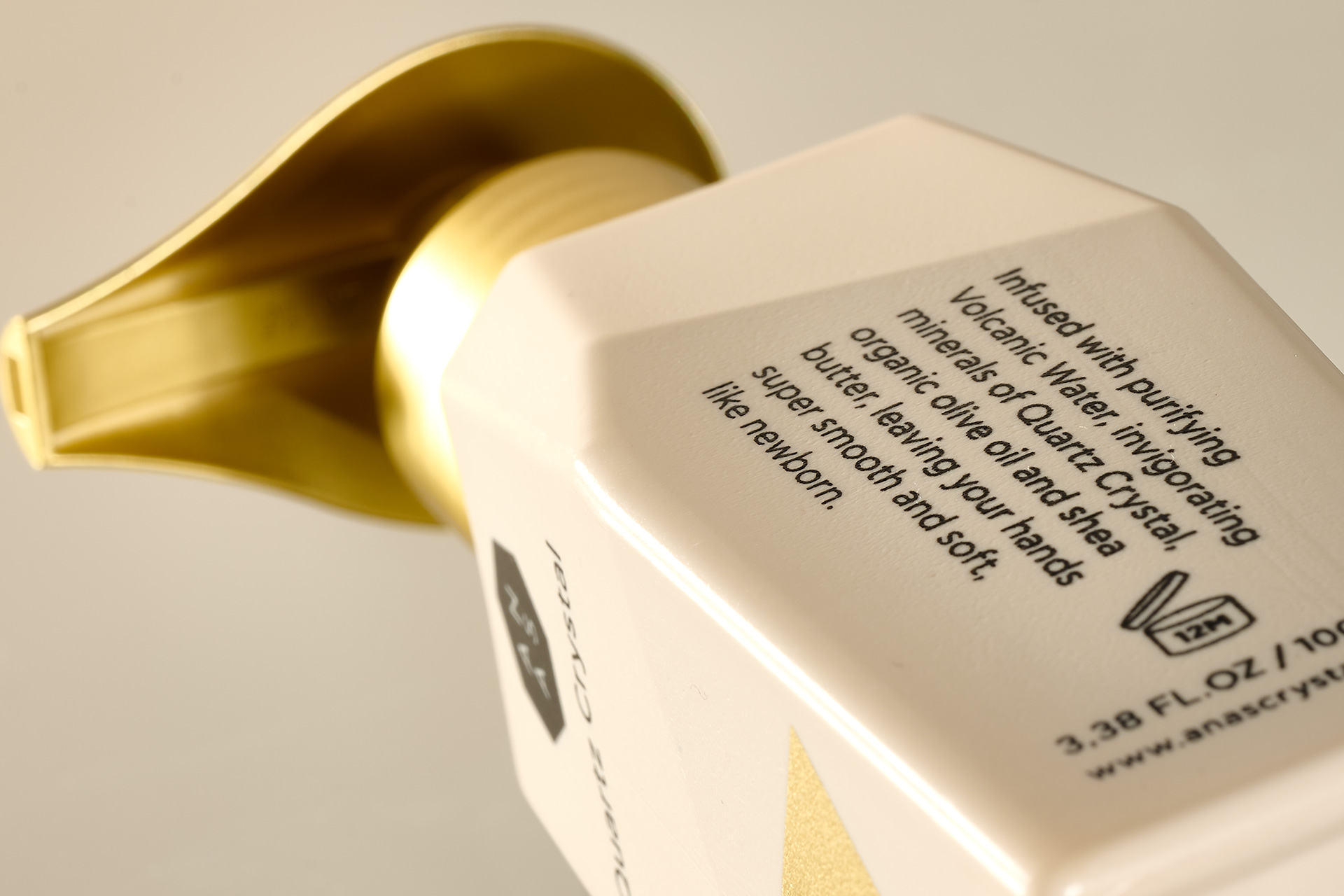 ANAS 化妝品金色包裝設(shè)計(jì)，天然和精制水晶石英配方&設(shè)計(jì)元素