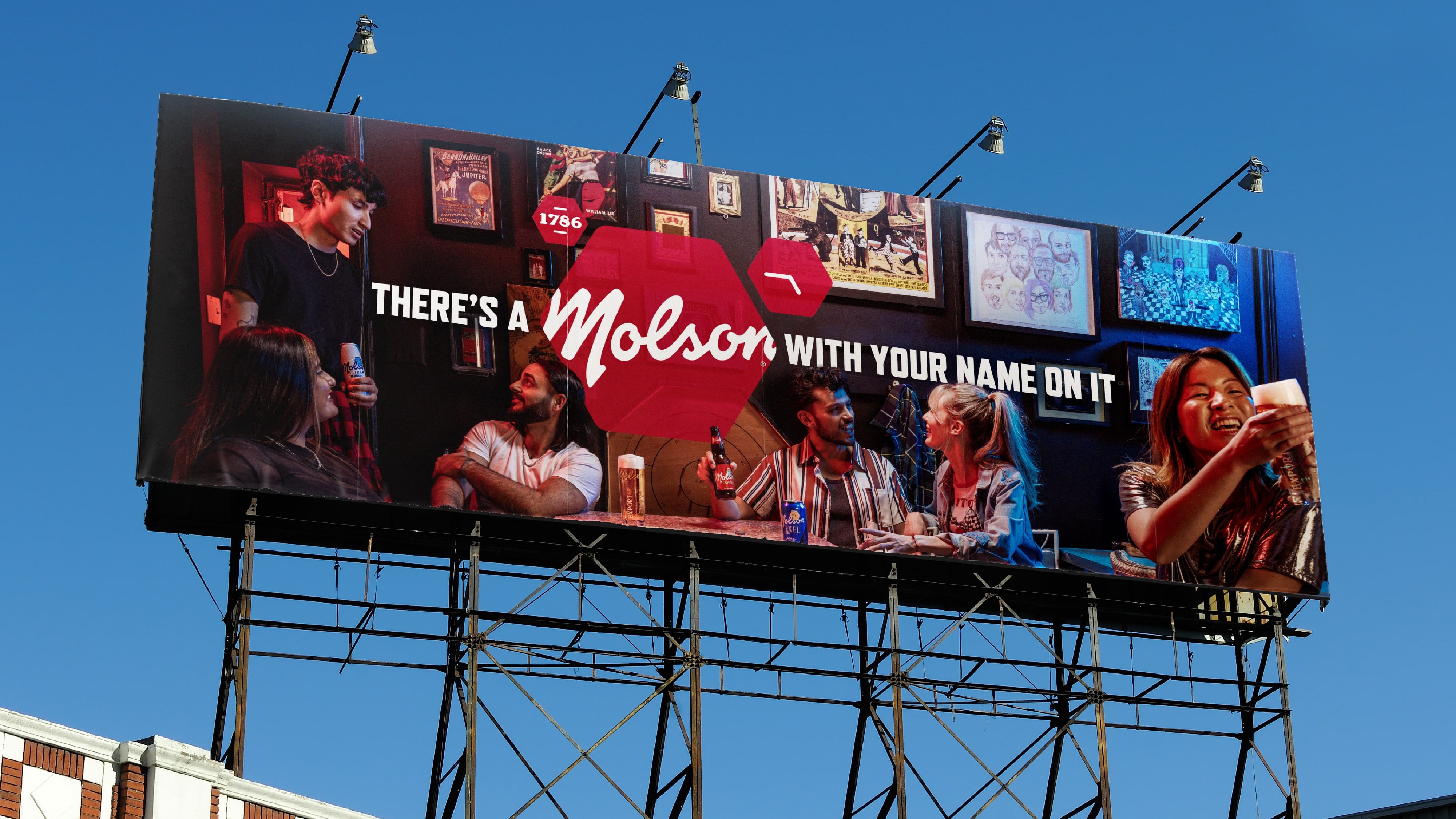 加拿大啤酒Molson品牌形象改造設(shè)計(jì),標(biāo)志性六邊形占據(jù)視覺(jué)中心位置 加拿大啤酒Molson品牌形象改造設(shè)計(jì),標(biāo)志性六邊形占據(jù)視覺(jué)中心位置