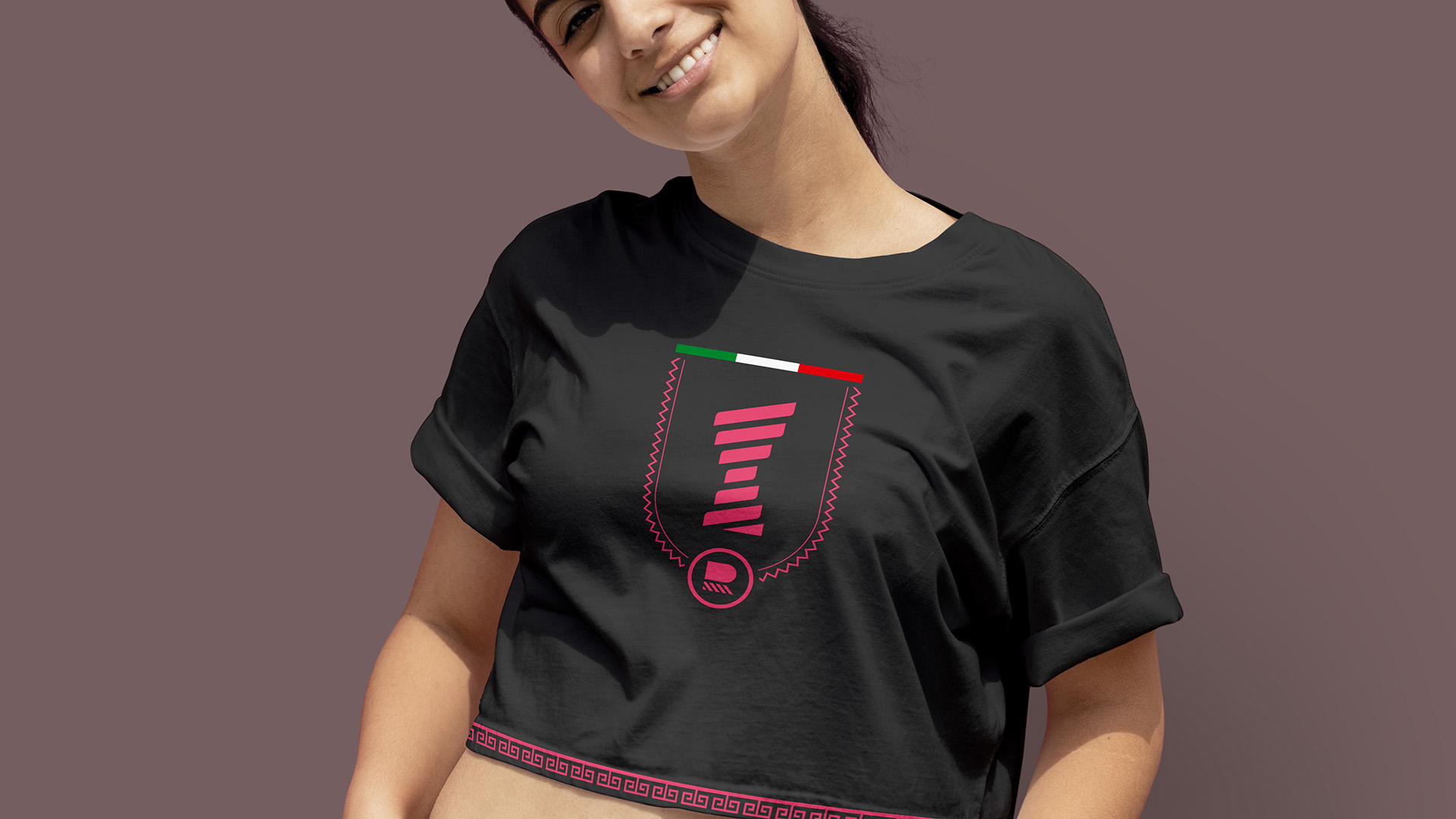 “Richard Carapaz 自行車專業(yè)體育運動員個人專業(yè)品牌設計，R字母logo