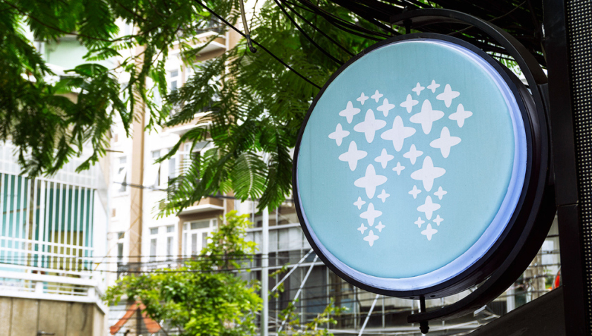 SanDentist 美容牙科品牌形象vi設計，清新風格突出安全與美麗