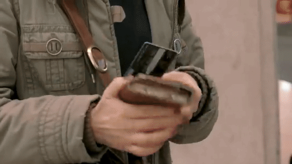 切面包捐贈(zèng)互動(dòng)裝置