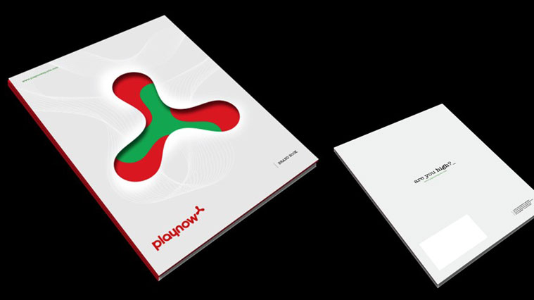 PLAYNOW運動服飾運動鞋畫冊設計1